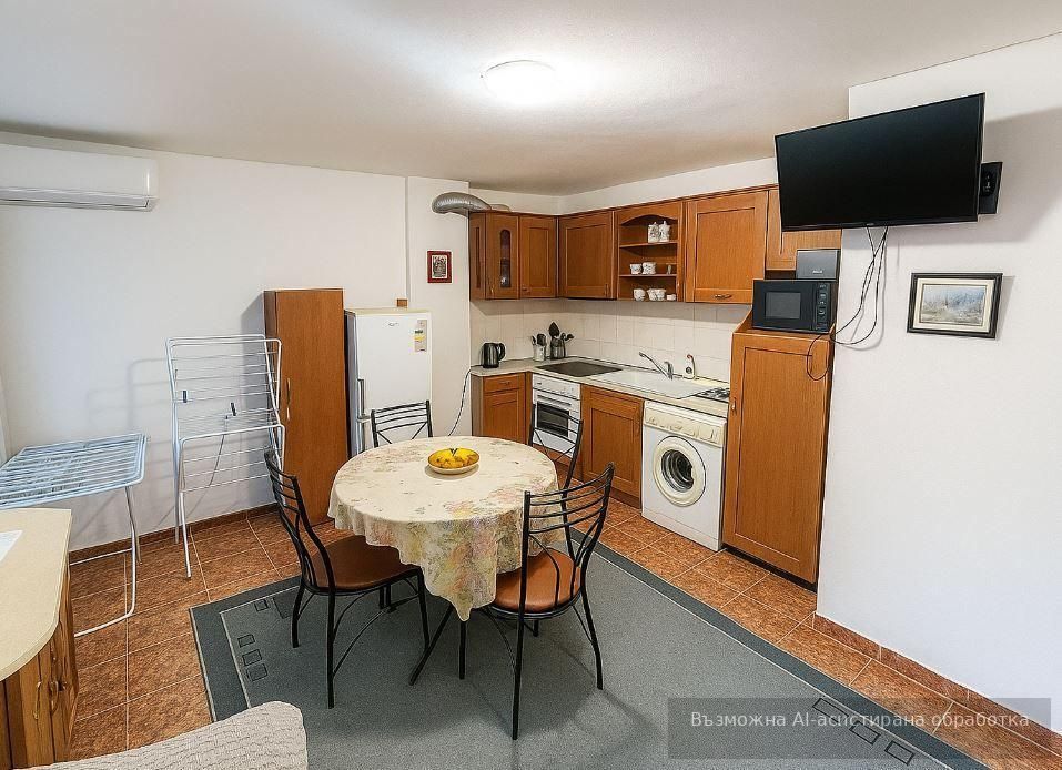 Дава се под наем Двустаен апартамент в Варна, Център - 75 кв.м за 478.38 € - Снимка #1