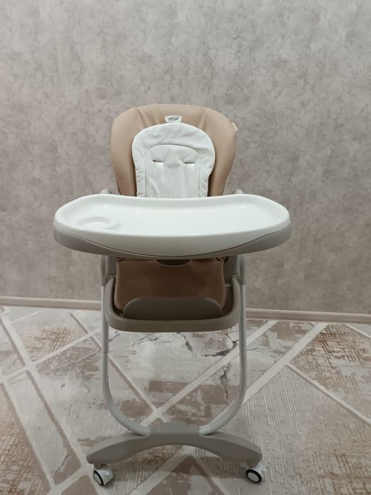 Детский столик для кормления