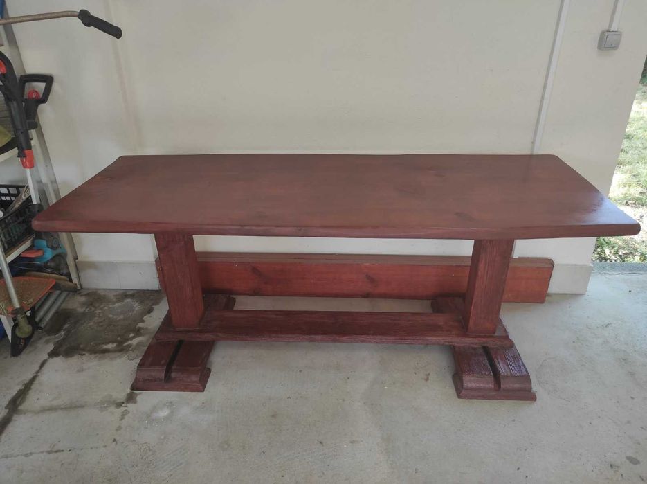 Дървена маса + 2 пейки от бор - масив