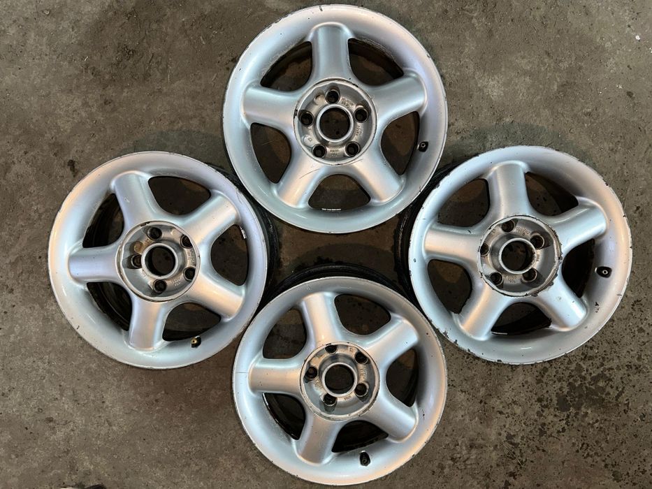 R15 PCD 5*114,3 Комплект легкосплавных дисков