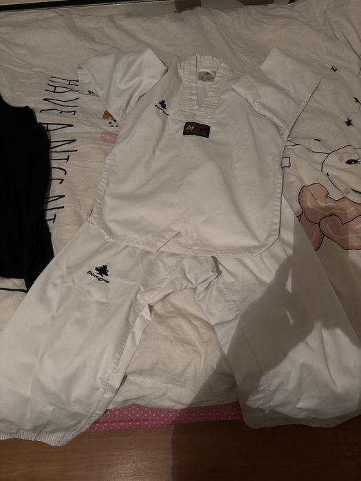 Детски дрехи  всичко по 5 евро