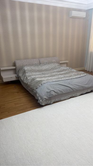 Продам шкаф стенку+стол+комод+кровать