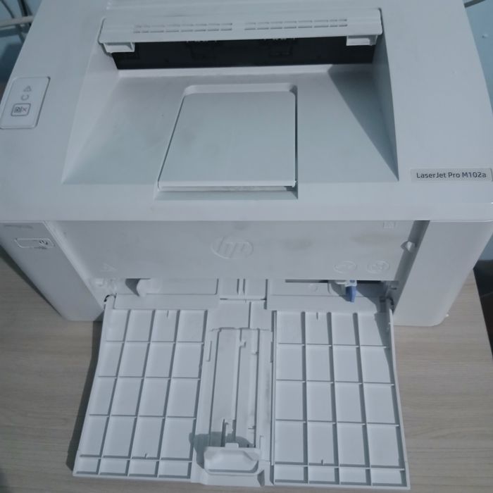 Принтер hp laser jet pro M 102 a