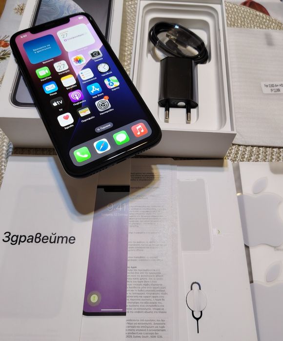 Само за 199 евро ! Apple iPhone XR 64GB пълен комплект + нов протектор