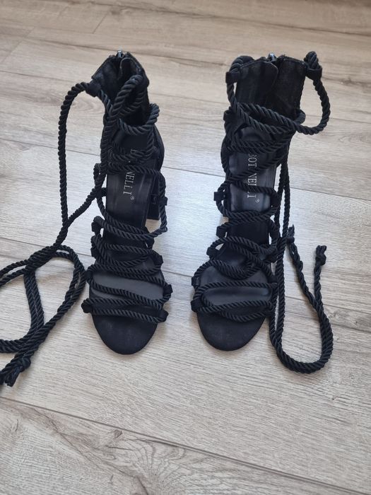 Sandale cu toc Botinelli