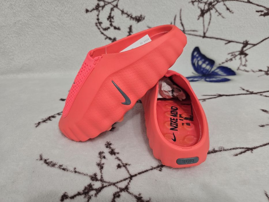 Papuci Nike Mind nr 36 37 38 39 40 pret 350 lei