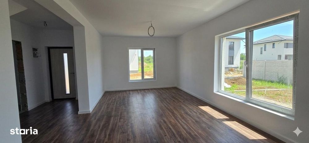Casă P+1E+Pod | Centrul Domnești | Finisaje Premium| Pret: 169500+Tva