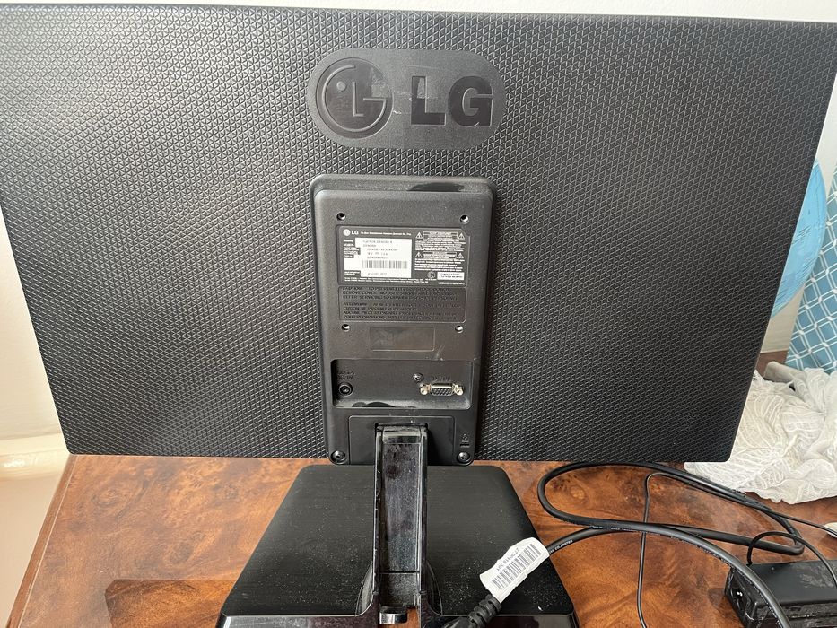 Монитор LG 22EN33SA, 21.5 дюйма