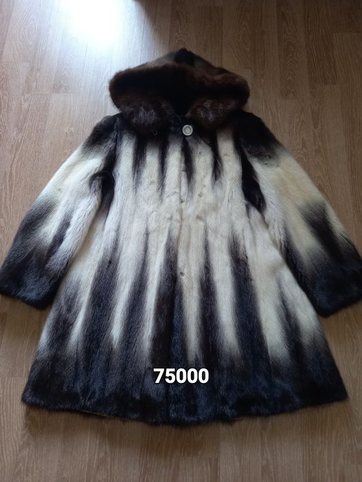 Продам  одежду б/у размер 54-56.  Цена 5000тг.