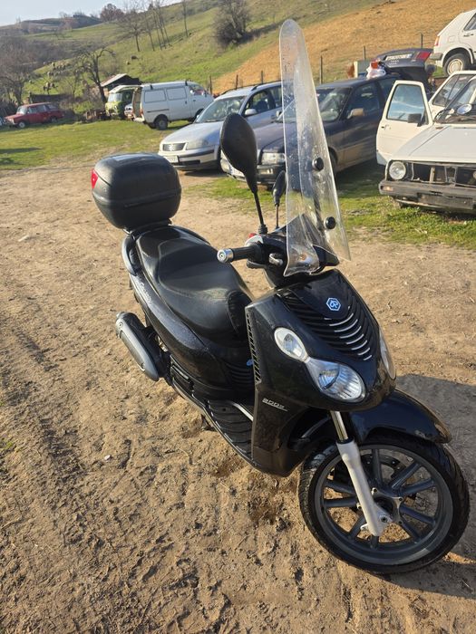 Пиаджо карнаби 200