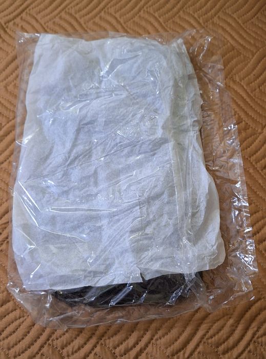 Дамска лачена чанта