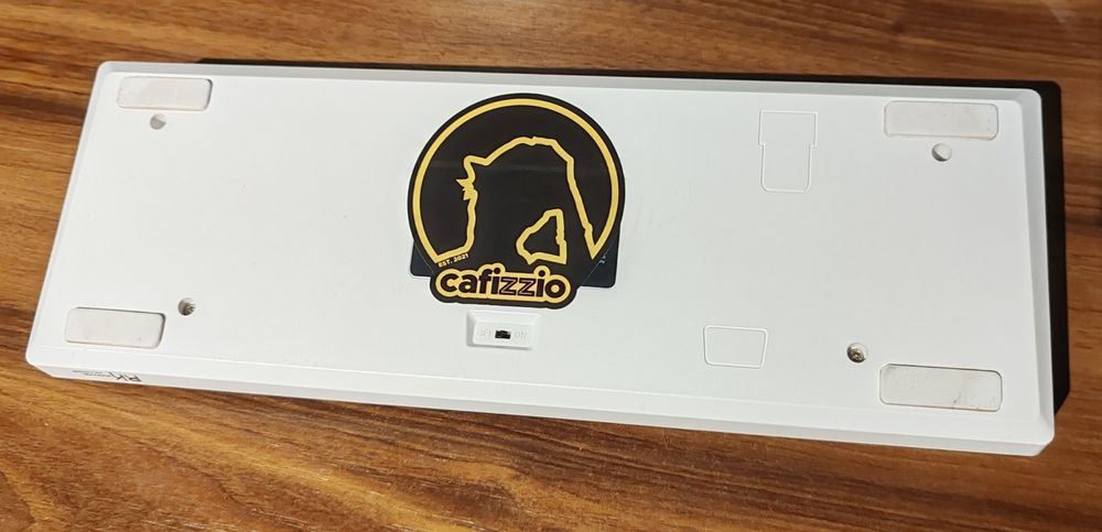 Tastatura mecanica gaming Royal Kludge 61 RGB cu swi