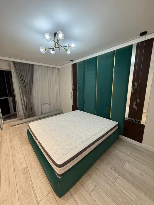 Продам спальную кровать