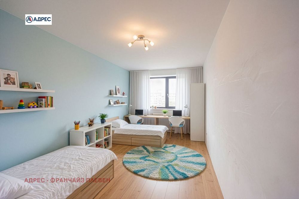 Продава се Многостаен апартамент в Плевен, Широк център - 213 кв.м за 647 €/кв.м - Снимка #9
