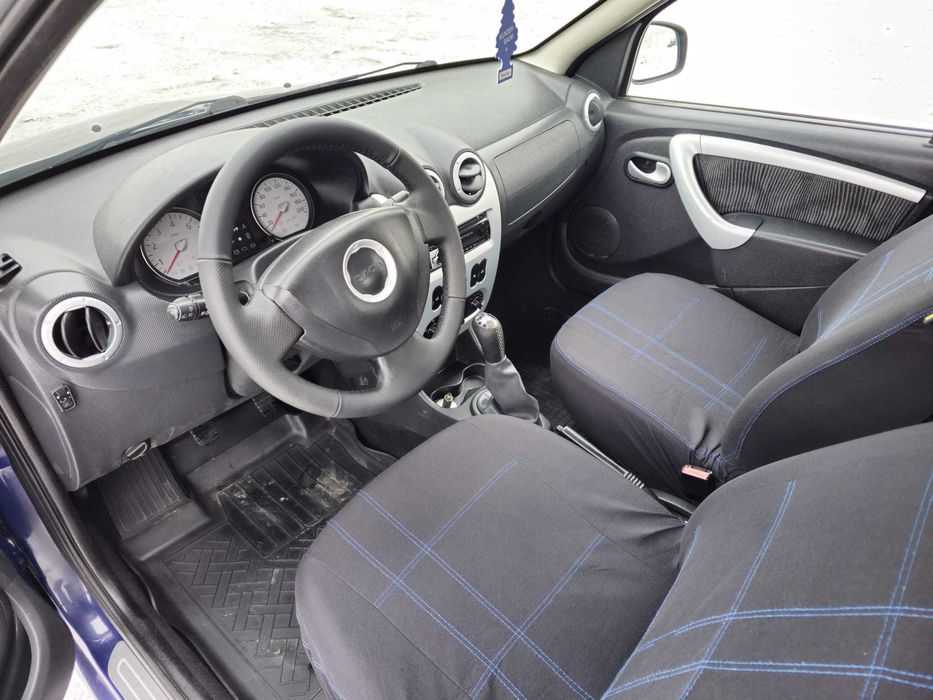 Dacia logan + gpl - 1.6 mpi - full option