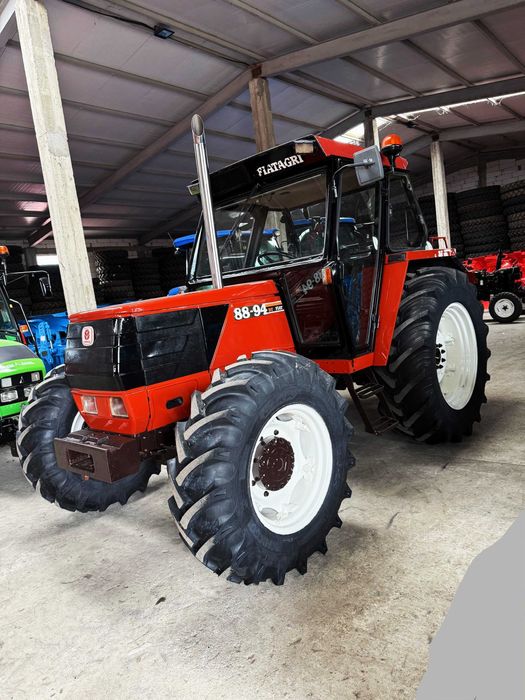 Tractor Fiat Agri 88 94 Turbo HI LO de 90 CP Fiat 80 90  Fiat 82 94 Fiat 640  Fiat 70 90 Fendt Same Deutz Case Claas New Holland John Deere  Fendt