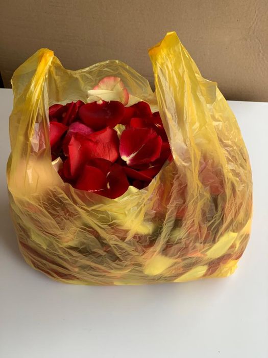 Лепестки роз 1000 т