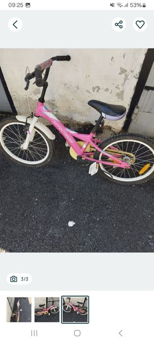 Vând bicicleta roz