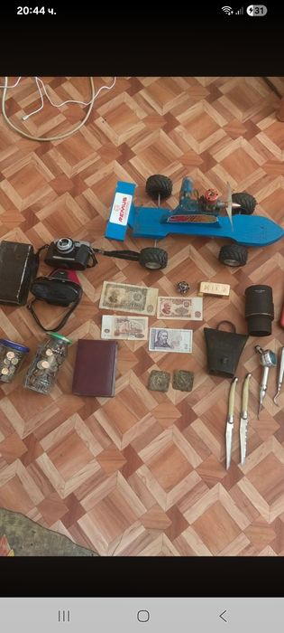 Продават се вещи