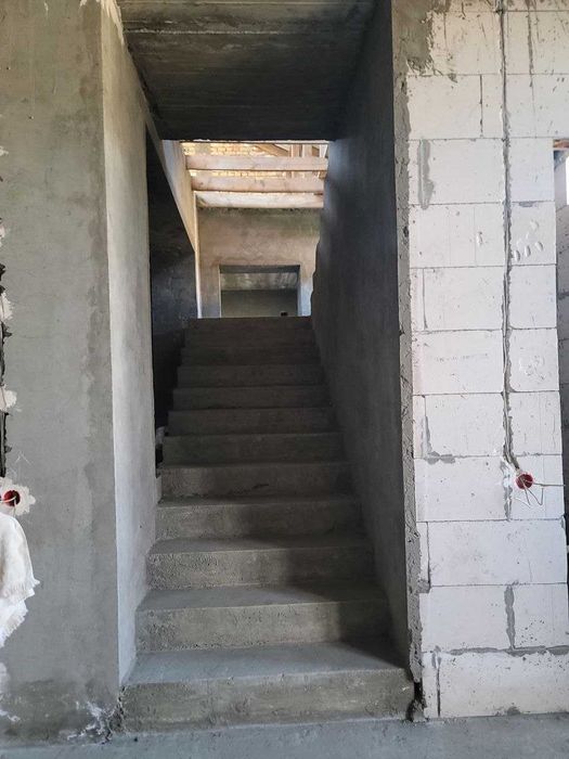 Коттедж сотилади