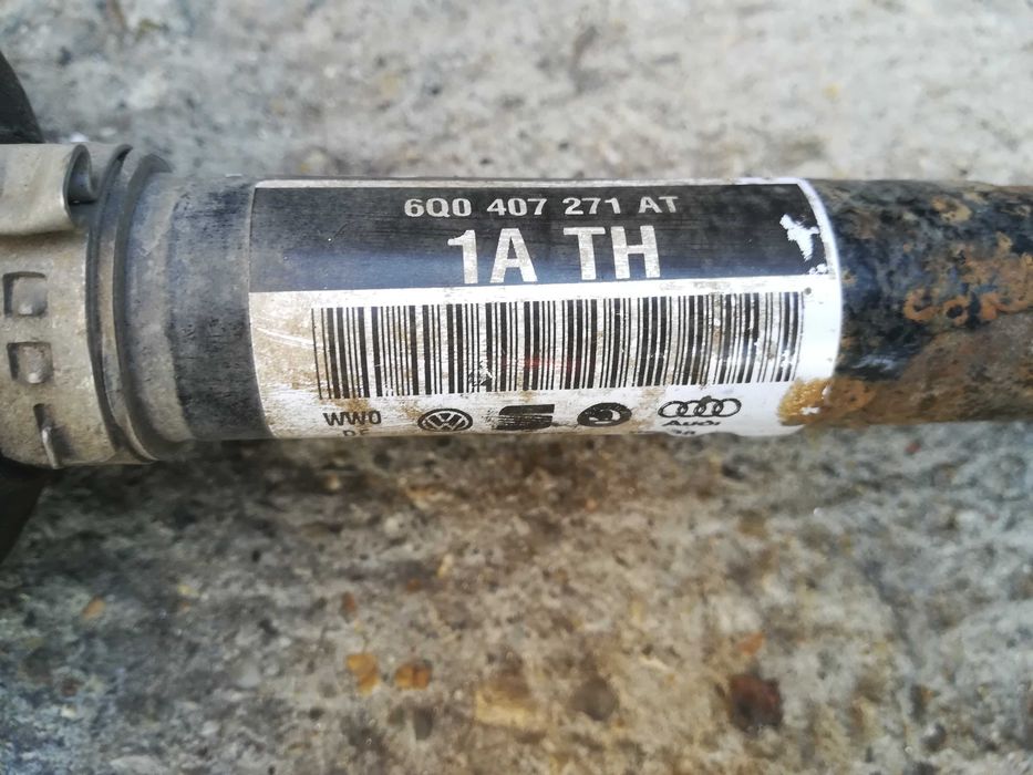 Polo Ibiza Fabia 2 Поло Ибиза Фабиа полуоски полуоска шенкели шенкел