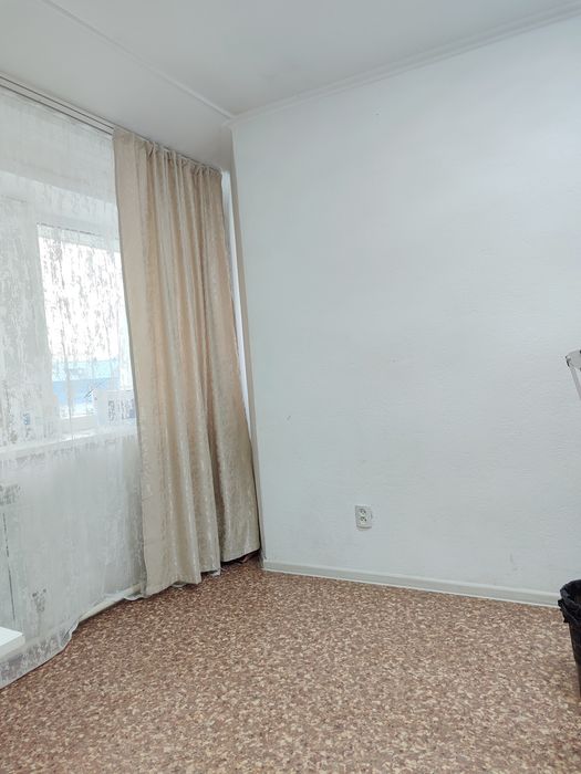 Сдам место  в кабинете