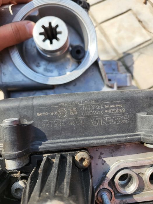 Блок влагоотделителя осушителя APS/APM на Scania Waabco