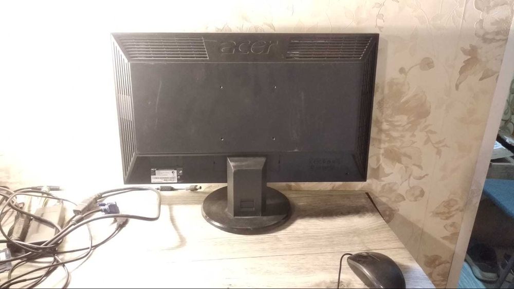 Монитор Acer 22"