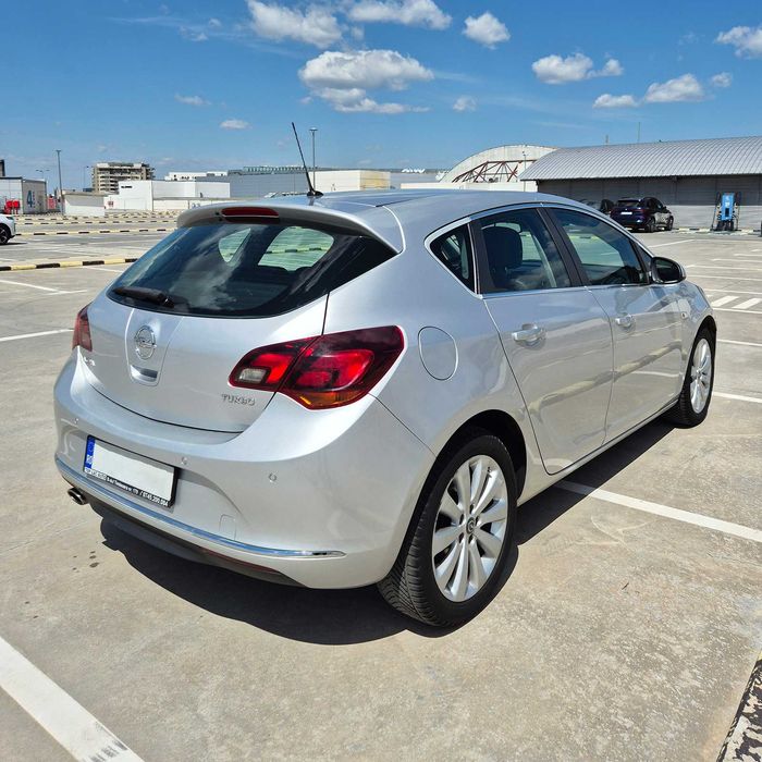 Închiriez maşină Bucureşti/Cutie Automată/Rent a Car/Închiriere auto uz personal
