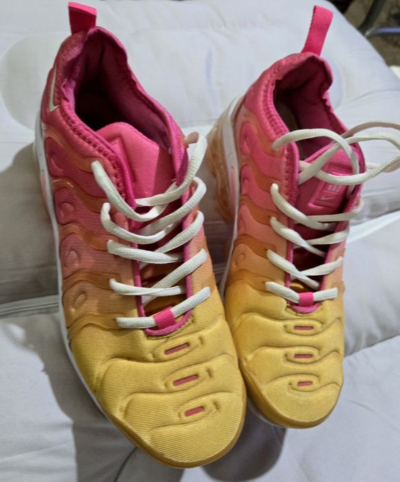 Nike Air Vapormax Plus pink оригинални дамски сникърси 38. Номер