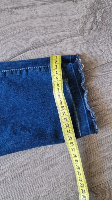 Blugi Pull&Bear de barbati