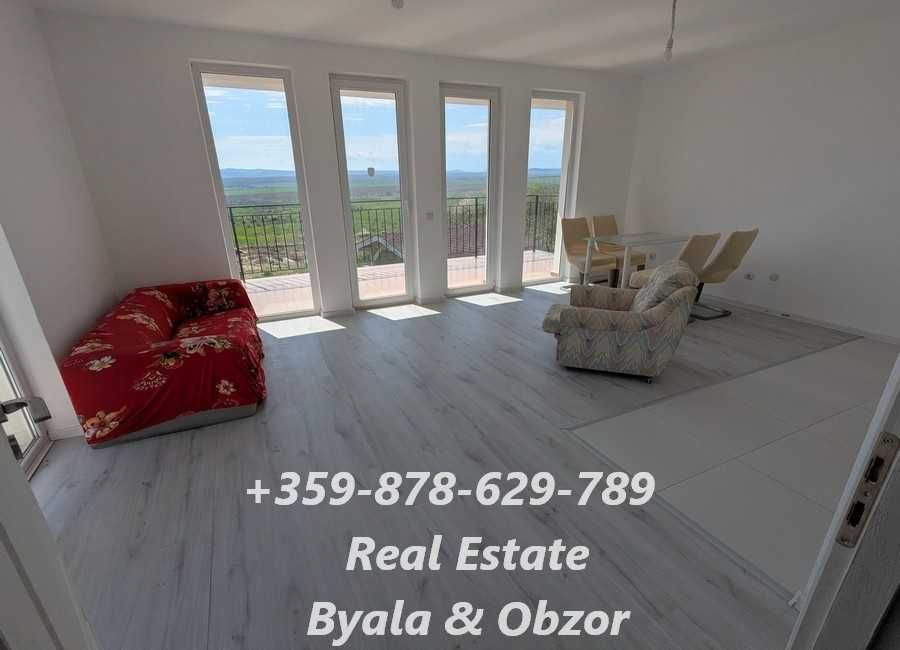 Просторен двустаен апоартамент с 2 бани и с голяма тераса