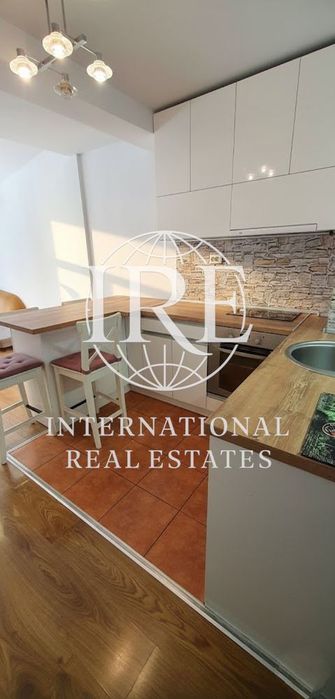 Продава се Двустаен апартамент в Варна, Цветен квартал - 65 кв.м за 2230 €/кв.м - Снимка #5