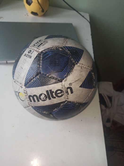 Koptok sotiladi molten