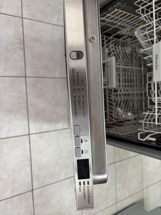 Miele G 6260 scVi  Съдомиялна за пълно вграждане  с AutoOpen /24 м гар