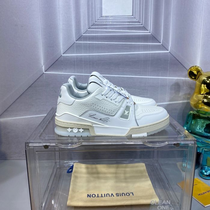 Louis Vuitton Trainer LV
