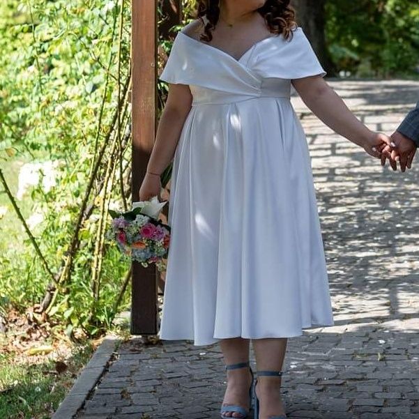 Rochita alba de vânzare