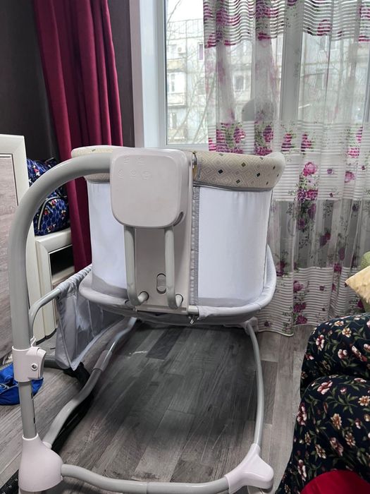 Кроватка детскаЯ  качалка