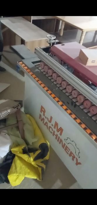 Кромочный аппарат по выгодной цене почти новый стоит своих денег 15млн