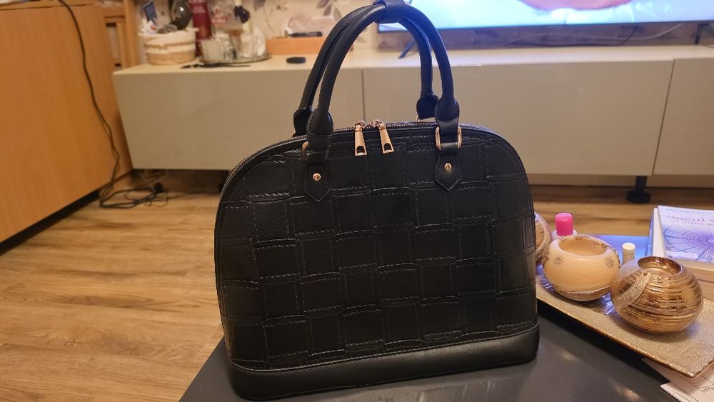 Geantă crossbody
