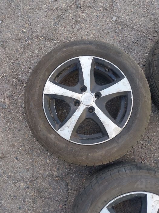Диски R14 на Ваз. С резиной.
