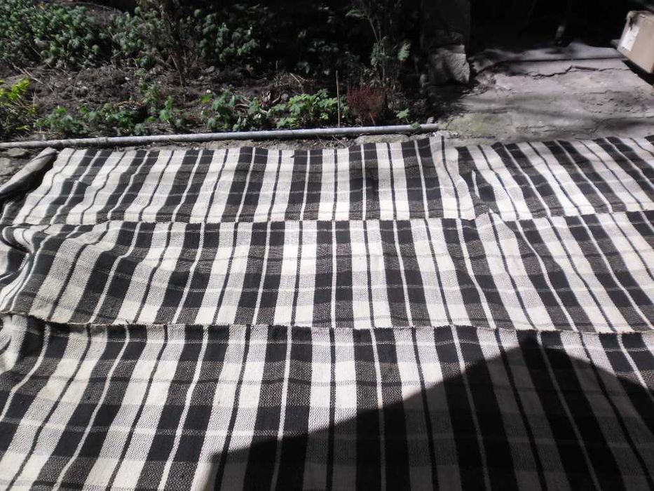 Продавам ръчно изтъкан килим