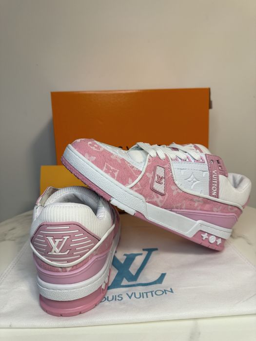 Adidasi L O U I S V I T T O N Roz 2025