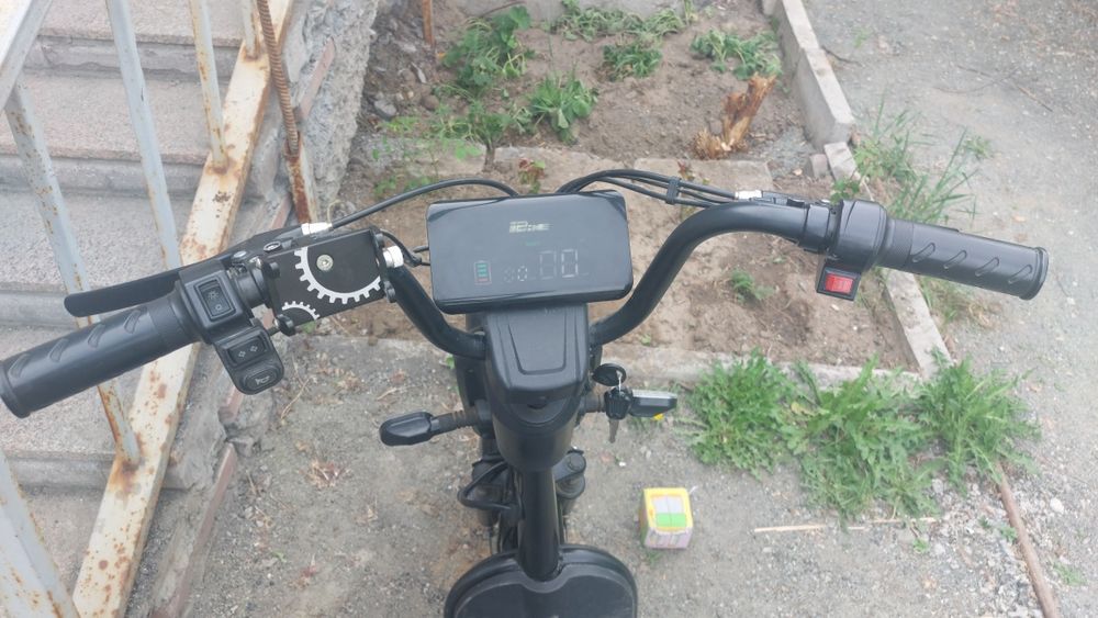 Продам электроскутер 450ватт
