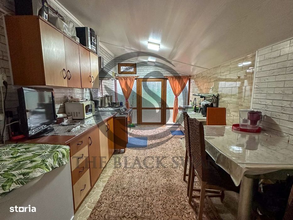 Casa cu 5 camere de vanzare l Cocorastii Colt - Prahova l Comision 0%