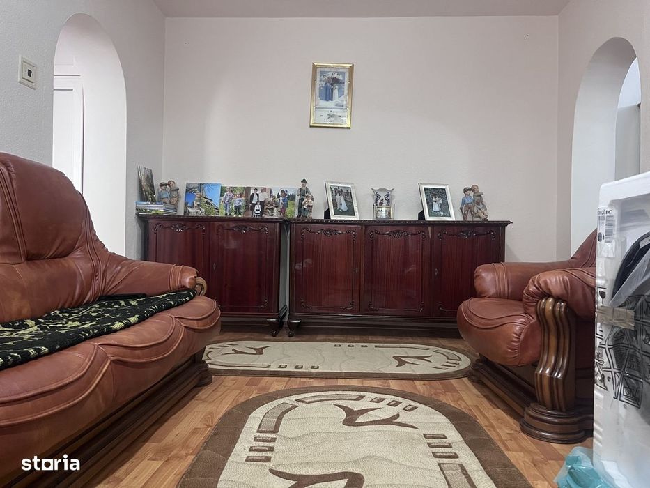 Parter!Vânzare apartament cu 3 camere - Târgoviște!