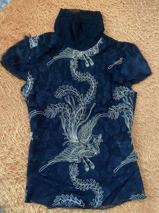 Елегантна дамска блуза