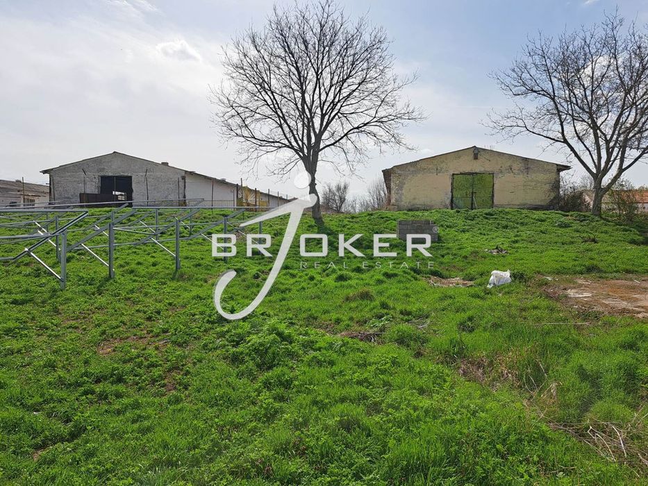 Пром. помещение в Добрич, област-с.Честименско