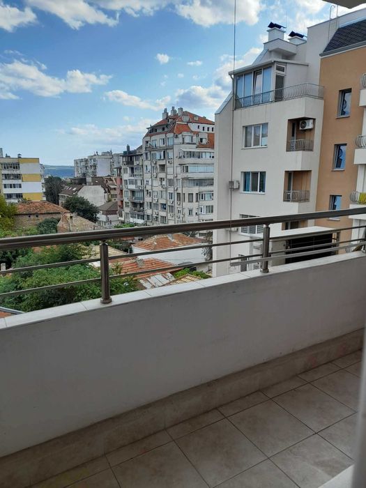 Дава се под наем Двустаен апартамент в Варна, Цветен квартал - 50 кв.м за 408 € - Снимка #15