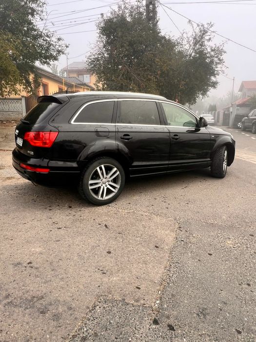 Audi Q7 7 locuri